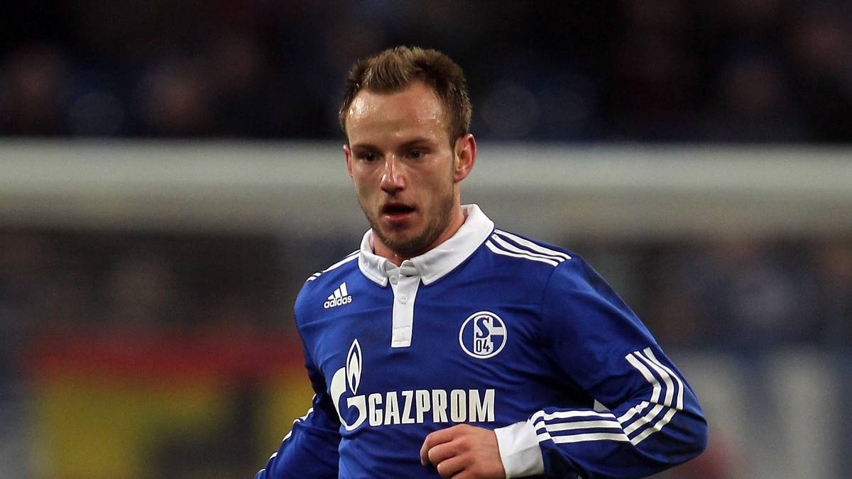 GELSENKIRCHEN, GERMANY - JANUARY 25:  Ivan Rakitic of Schalke runs with the ball during the DFB Cup quarter final match between FC Schalke 04 and 1. FC Nuernberg at Veltins Arena on January 25, 2011 in Gelsenkirchen, Germany.  (Photo by Lars Baron/Bongarts/Getty Images)