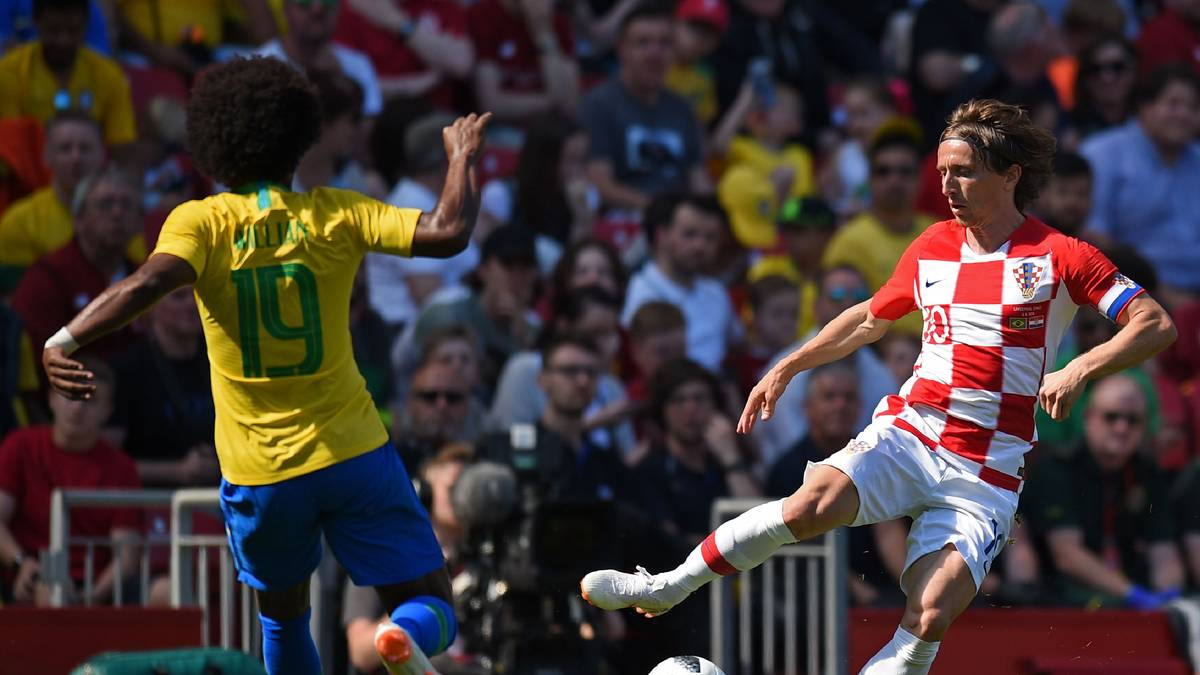 PLATZ 9 - KROATIEN: Gegen Brasilien hinterließen die Kroaten zuletzt einen ordentlichen Eindruck, gegen Argentinien, Island und Nigeria scheint nicht nur deshalb alles möglich. Vor allem individuell ist das Team mit Modric, Rakitic, Perisic, Kramaric und Co. exzellent besetzt