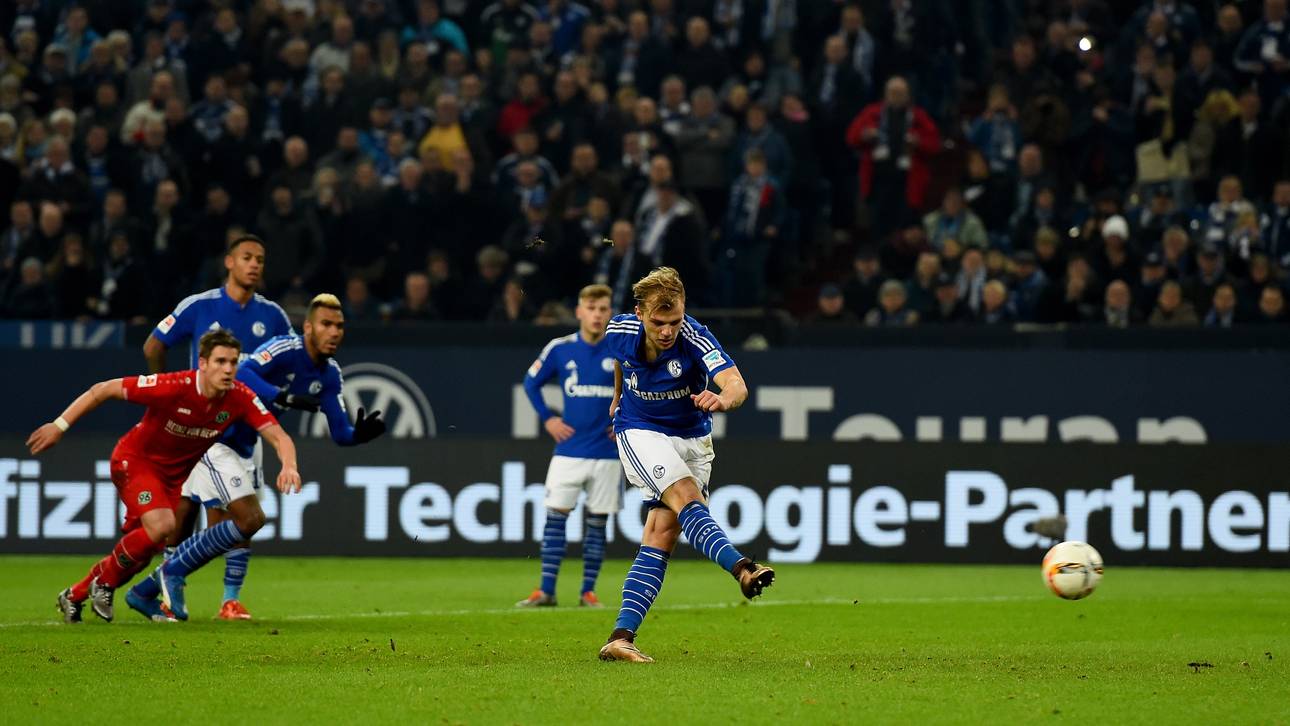 Schalke tauscht Rasen sofort