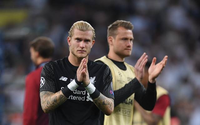 Fc Liverpool Torwart Mignolet Mit Seitenhieb Gegen Loris Karius