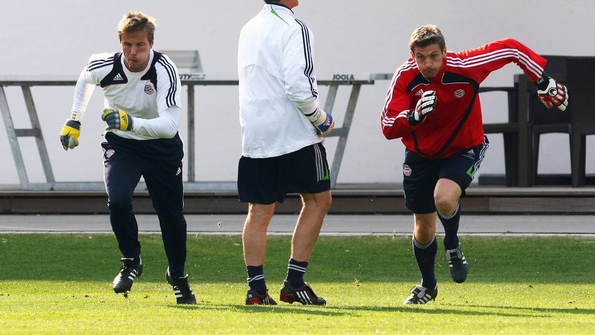 MICHAEL RENSING/HANS JÖRG BUTT: Nach der Ära Kahn sollte Teenie-Torwart Rensing (l.) die Nachfolge antreten - doch schon zum Ende seiner ersten Saison verlor er das Vertrauen der Verantwortlichen und Veteran Butt (r.) übernahm