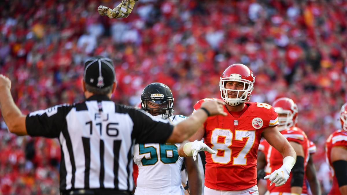 Chiefs' Travis Kelce collabs with Tide to tackle jersey superstitions