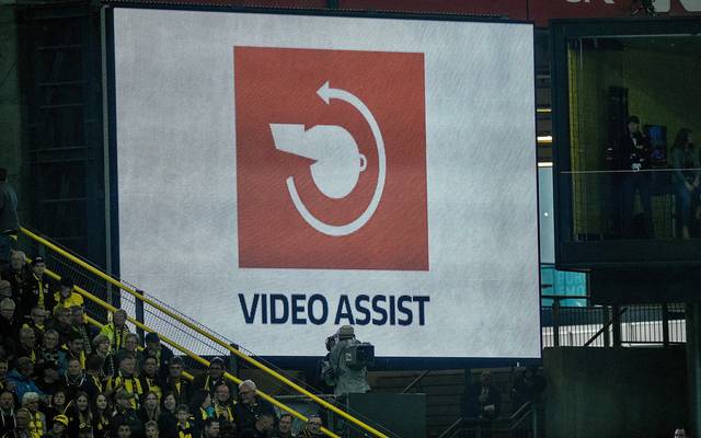 Bundesliga Videobeweis Verhinderte 40 Fehlentscheidungen