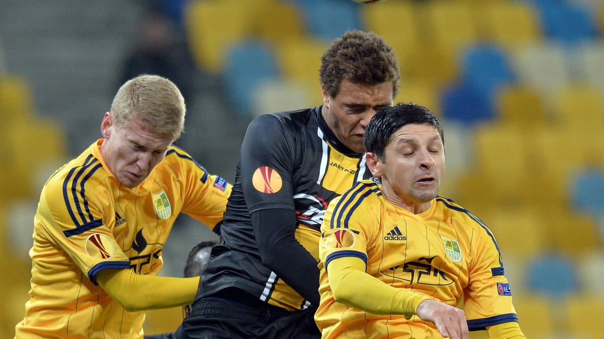 BELGIEN: Seit der Saison 2009/10 gibt es in Belgien nach der regulären Saison ein Playoff-System um die Meisterschaft und Europa-League-Plätze. Der einzige Absteiger wird schon in der Hauptrunde ermittelt, in dieser Saison erwischte es den KSC Lokeren