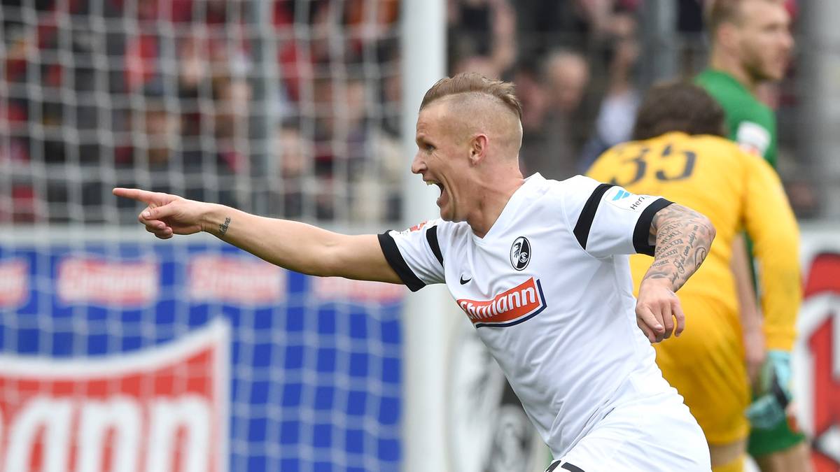 SC FREIBURG - bisherige Transfers: Mit großen Augen bestaunten die Fans die Rückkehr von Jonathan Schmid (4,5 Mio. Euro) zum SCF. Von Wolfsburg kommt Linksverteidiger Gian-Luca Itter (2,5 Mio. Euro). Bei einigen Leihrückkehrern (Fabian Schleusener, Yoric Ravet, Vincent Sierro) ist noch nichts entschieden