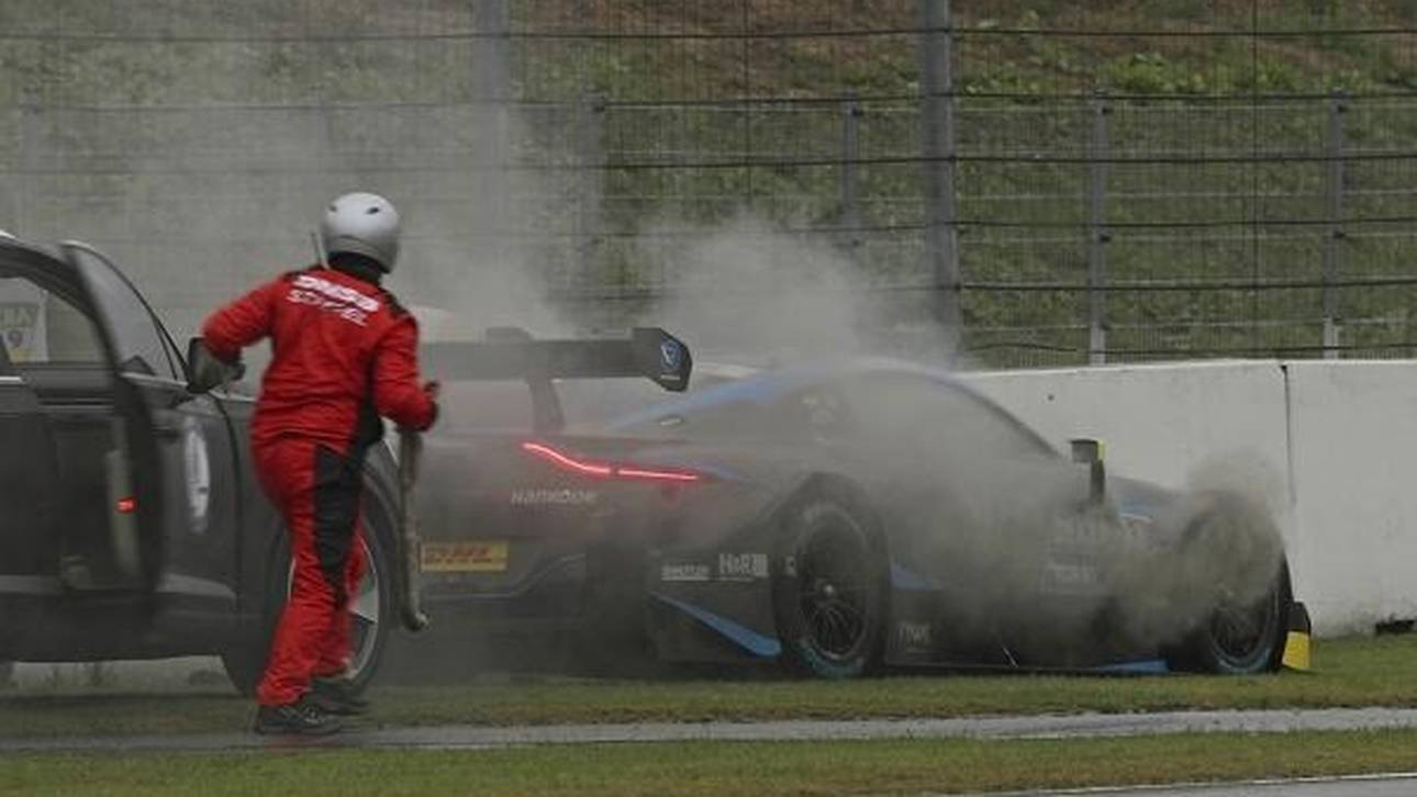 Aston-Martin-Piloten bitten um Hilfe