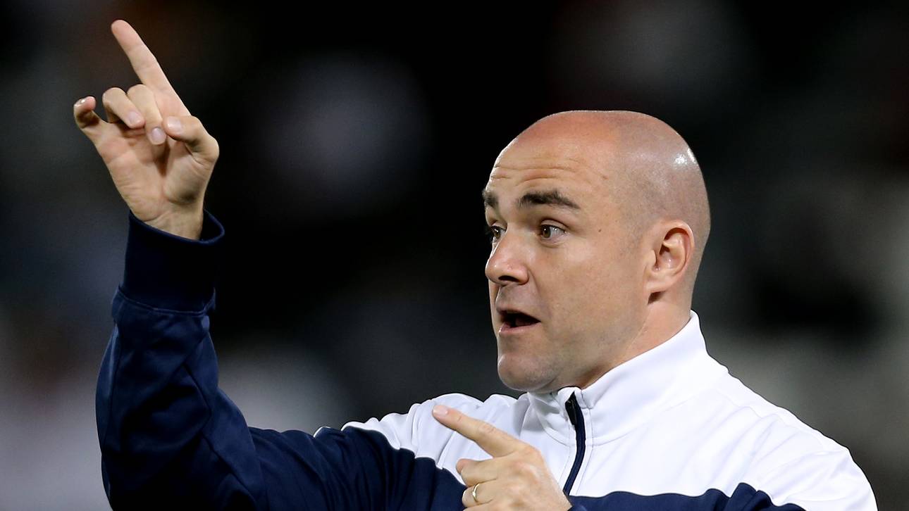 Ein Spanier trainiert Katar