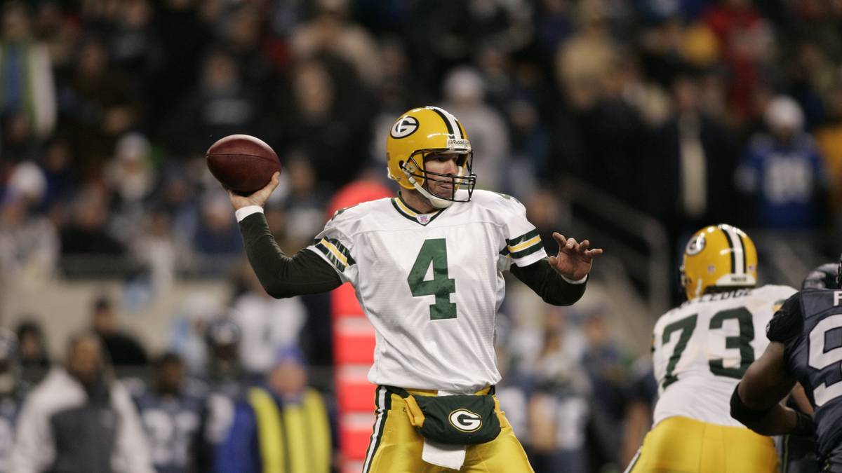PLATZ 3 - BRETT FAVRE (Atlanta Falcons, Green Bay Packers, Minnesota Vikings, New York Jets, 71.838 Passing Yards)