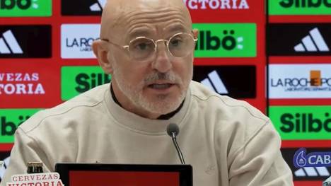 Spaniens Coach Luis de la Fuente sieht sich mal wieder mit dem Vergleich zwischen Lamine Yamal und Lionel Messi konfrontiert.