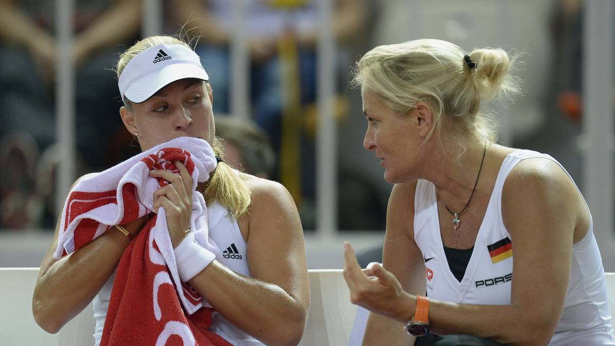 Bei den wichtigen Spielen in der Box sitzt Fed-Cup-Teamchefin Barbara Rittner. Unter ihr sind die deutschen Frauen fast wieder zu alter Stärke der glorreichen Zeiten (mit Steffi Graf) zurückgekehrt. Nur der Erfolg im Fed Cup steht noch aus