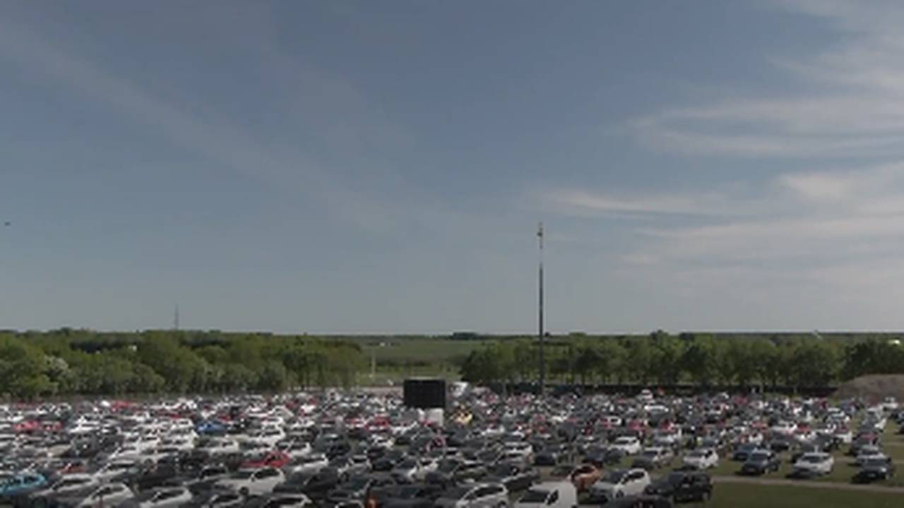 FC Midtjylland: 8000 Fans bei Drive-In-Spiel