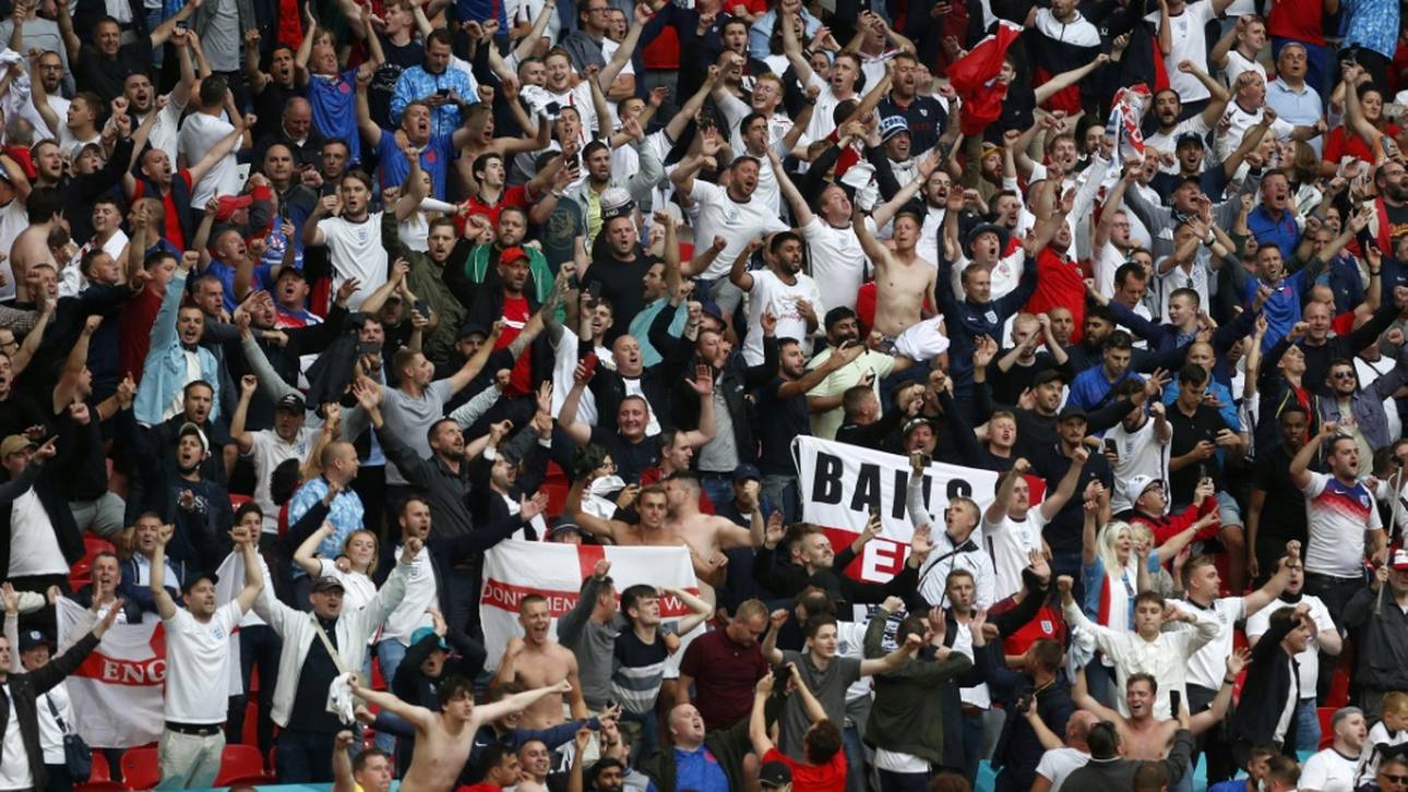 EM-Zuschauer in London: Merkel bangt