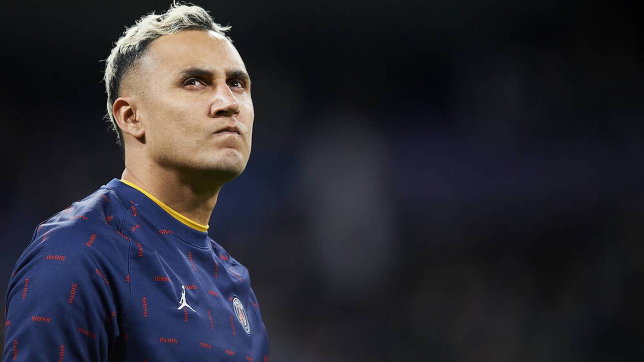 Costa Ricas Torwart im Dilemma