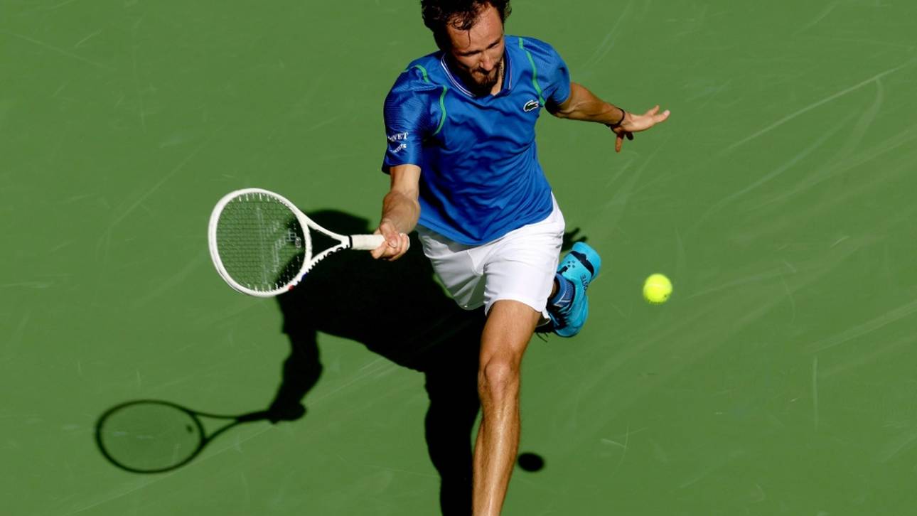 Zverev-Bezwinger im Halbfinale