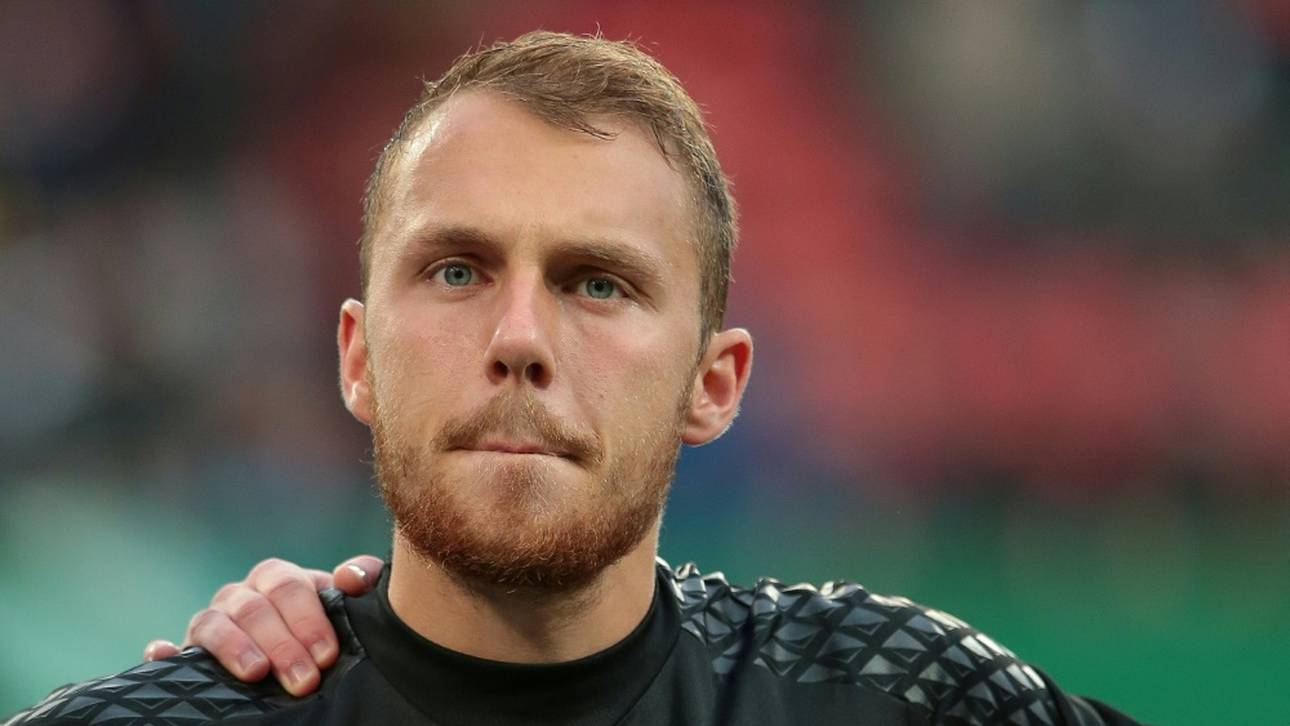 Köln verpflichtet Horn-Konkurrent