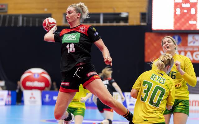 Handball Wm Frauen Deutschland Mit Kantersieg Gegen Australien