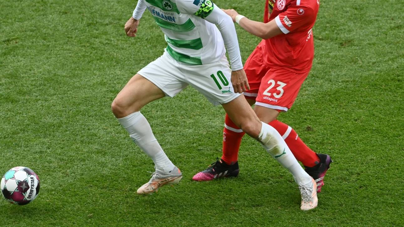 Kantersieg! Düsseldorf bleibt oben dran