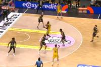 Alba Berlin besiegt die EWE Baskets Oldenburg deutlich mit 105:70. Besonderes Highlight bei diesem Kantersieg: Der No-Look-Assist von Martin Hermannsson.