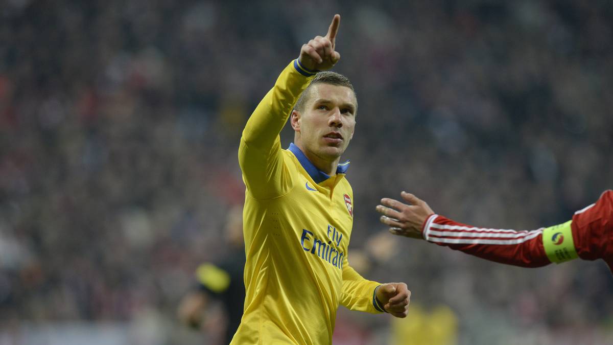 Das Rückspiel endet 1:1. Lukas Podolski gleicht dabei die Führung durch Bastian Schweinsteiger aus. Die Bayern behalten damit erneut die Oberhand und ziehen ins Viertelfinale ein