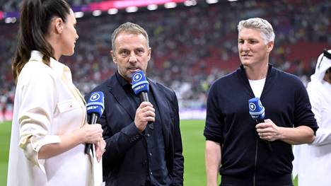 Bastian Schweinsteiger nimmt sich die DFB-Elf nach der Niederlage in Polen zur Brust. Der frühere Bayern-Star fordert Bundestrainer Hansi Flick dazu auf, seine Experimente einzustellen.