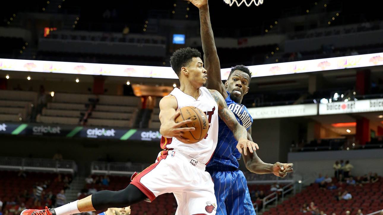 NBA-Star für Baller-Geste bestraft