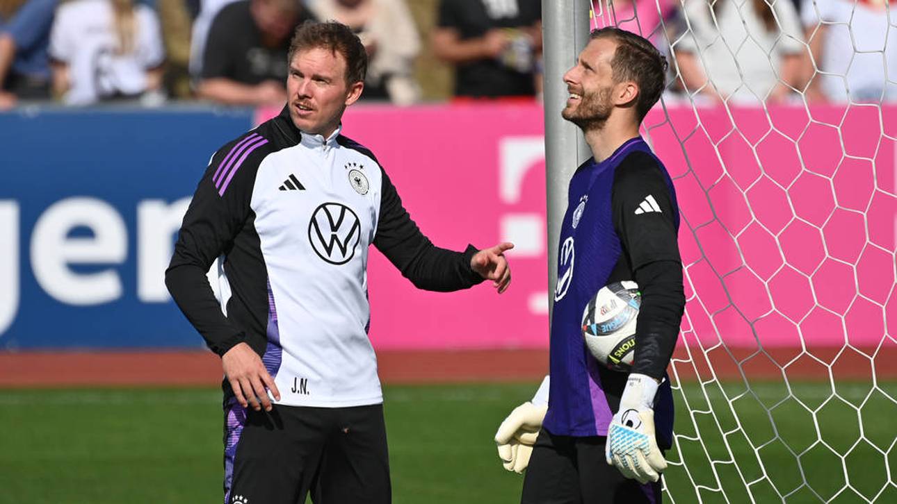 Julian Nagelsmann (l.) und Oliver Baumann während einer DFB-Trainingseinheit