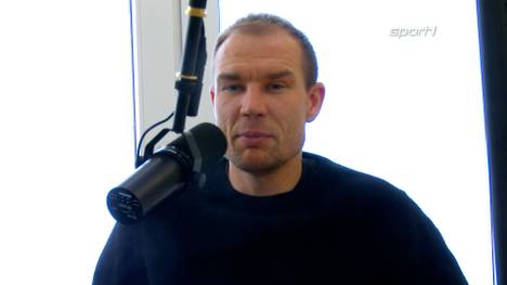 Im SPORT1-Podcast "Deep Dive" spricht Champions-League-Sieger Holger Badstuber über den Druck, dem junge Spieler auf ihrem Weg in den Profifußball ausgesetzt sind. Als zentrales Thema benennt er dabei auch die zunehmende Bedeutung von Social Media im modernen Fußball. 