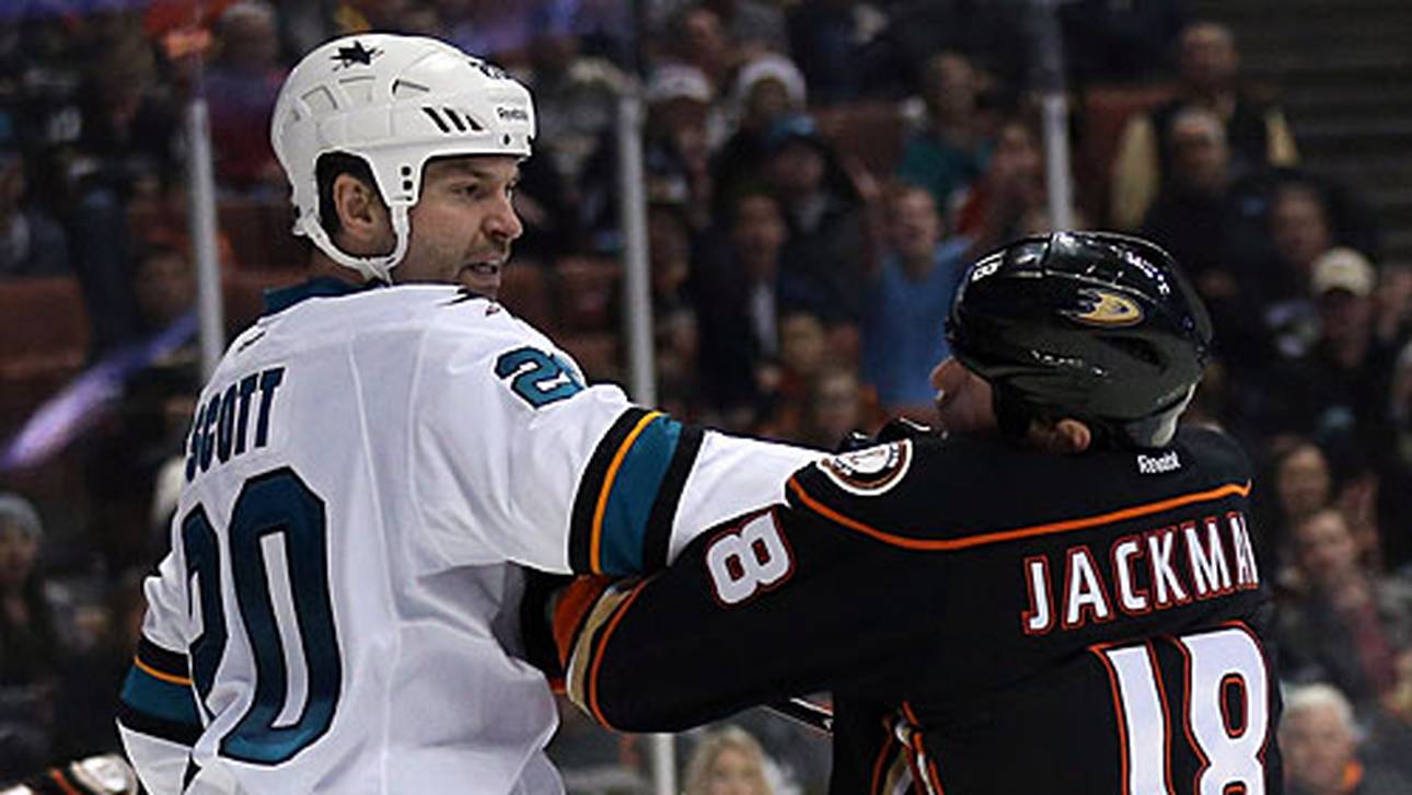 Scott für Knockout gesperrt