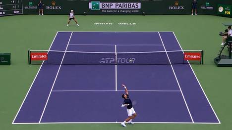 Beim ATP-1000-Turnier in Indian Wells schlägt die ehemalige Nummer 1 Novak Djokovic den US-Boy Kovacevic und zieht somit in die nächsten Runde ein.