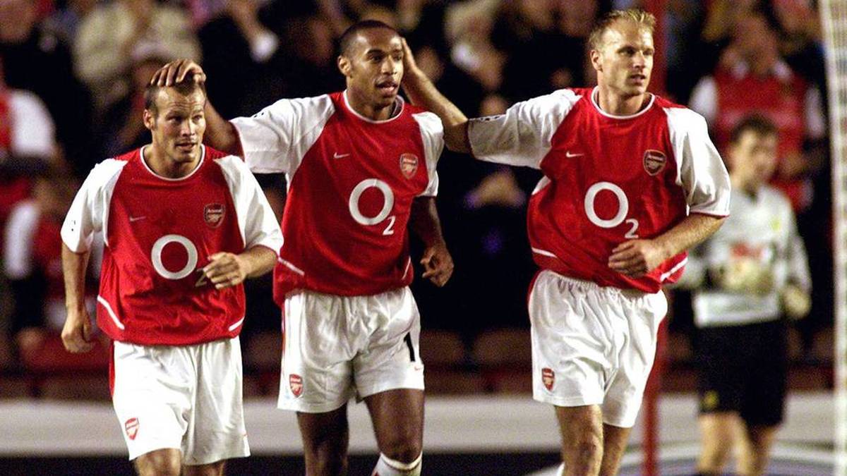 Dennis Bergkamp, Thierry Henry und Fredrik Ljungberg im Jahr 2002