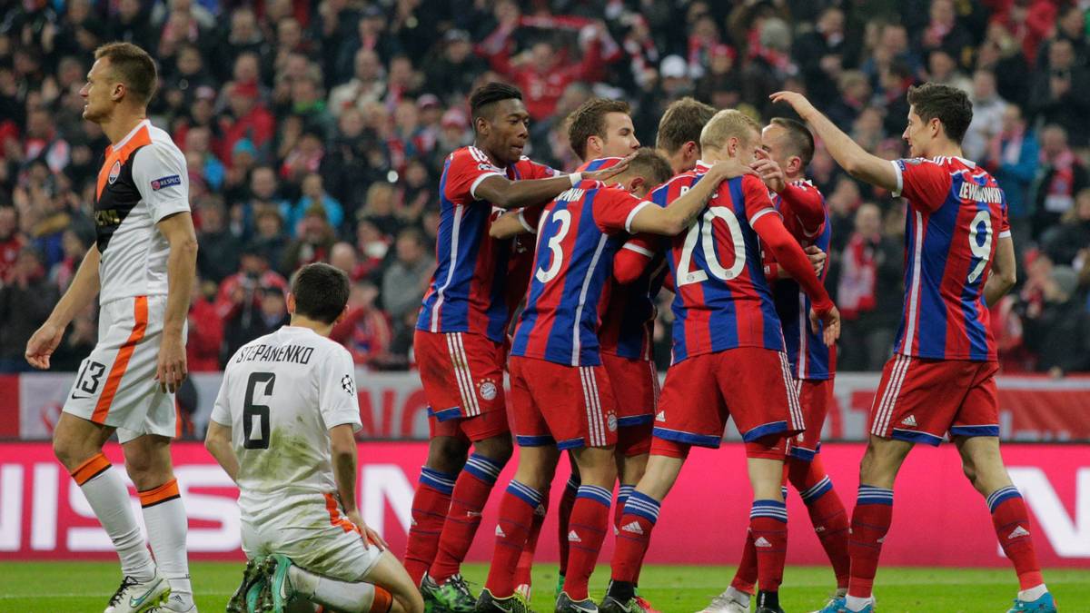 Der FC Bayern zieht mit einer historischen Torgala ins Viertelfinale der Champions League ein. Im Achtelfinal-Rückspiel besiegen die Münchner Schachtjor Donezk mit 7:0. Das Ergebnis ist das gleiche wie beim bisherigen Rekorderfolg gegen den FC Basel. SPORT1 hat die Einzelkritik zum Spiel