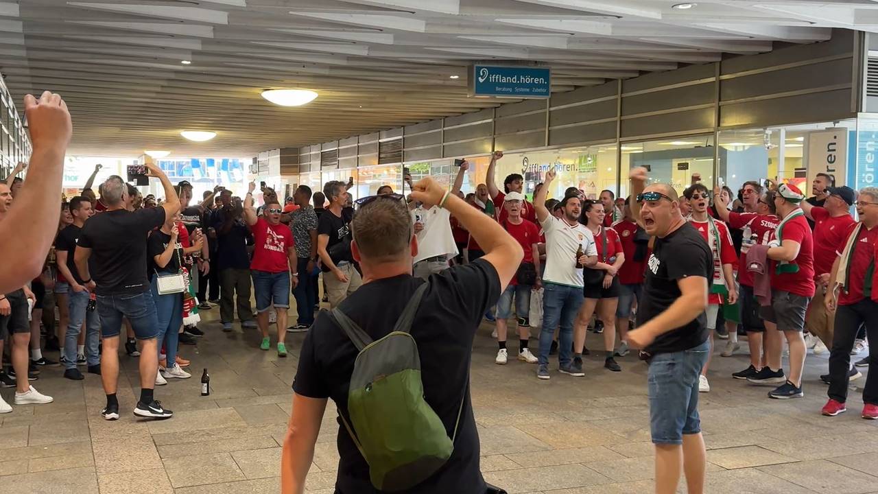 Hochrisikospiel gegen DFB-Elf: Ungarn-Fans machen Stuttgart unsicher | EM 2024
