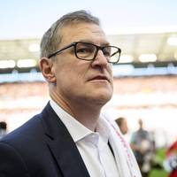 Mit Jan-Christian Dreesen als CEO bricht der FC Bayern mit einer Tradition. Seit über 20 Jahren steht an der Klubspitze erstmals ein Mann, der ursprünglich nicht aus dem Fußball kommt - und für den Uli Hoeneß mit Oliver Kahn brach.