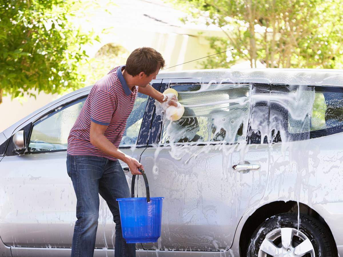 Можно мыть машину на даче