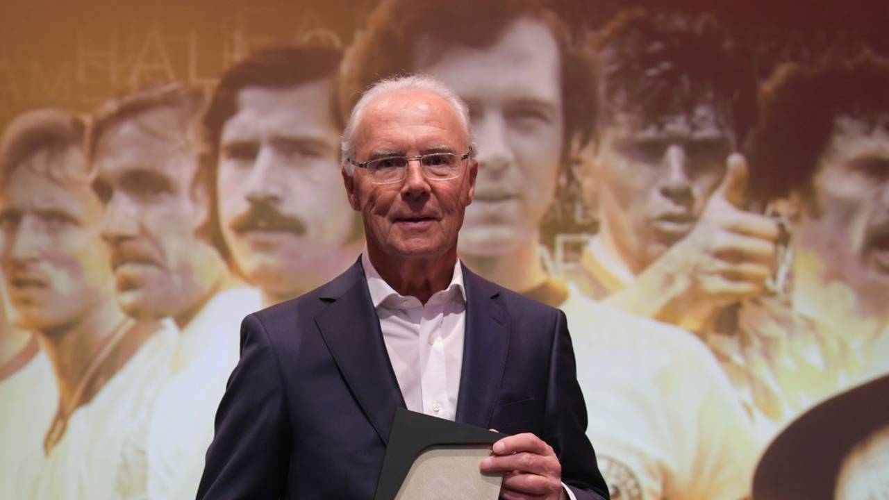 Franz Beckenbauer unterstützt Joachim Löw