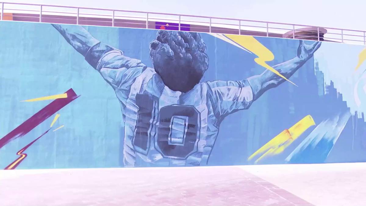 Passend zum zweiten Todestag von Argentinien-Legende Diego Maradona wird bei der WM in Katar ein Wandgemälde veröffentlicht. 