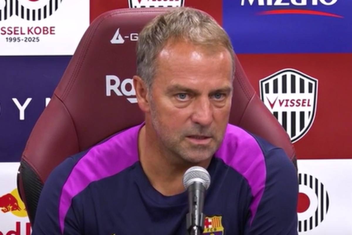 Ein deutlicher Wink Richtung Marc-André ter Stegen: Beim Testspiel des FC Barcelona gegen Vissel Kobe lief der neue Keeper Joan Garcia mit der Nummer eins auf. Trainer Hansi Flick begründete im Anschluss die Entscheidung.