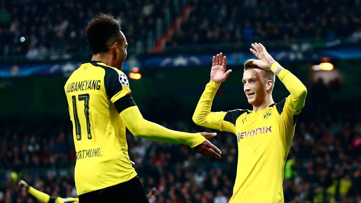 Im Rückspiel dann das gleiche Ergebnis: 2:2. Wieder schießt Aubameyang ein Tor. Hier jubelt der Gabuner mit dem zweiten BVB-Torschützen Marco Reus