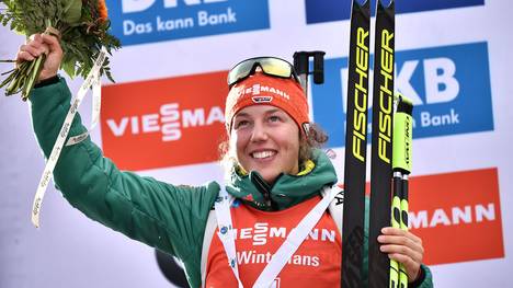 Laura Dahlmeier freut sich über Platz zwei in Antholz