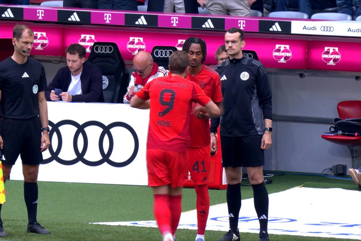 Der FC Bayern sucht für die kommende Saison einen Vertreter für seinen Vielspieler im Sturmzentrum. Gibt es die Ideallösung bereits im Kader?
