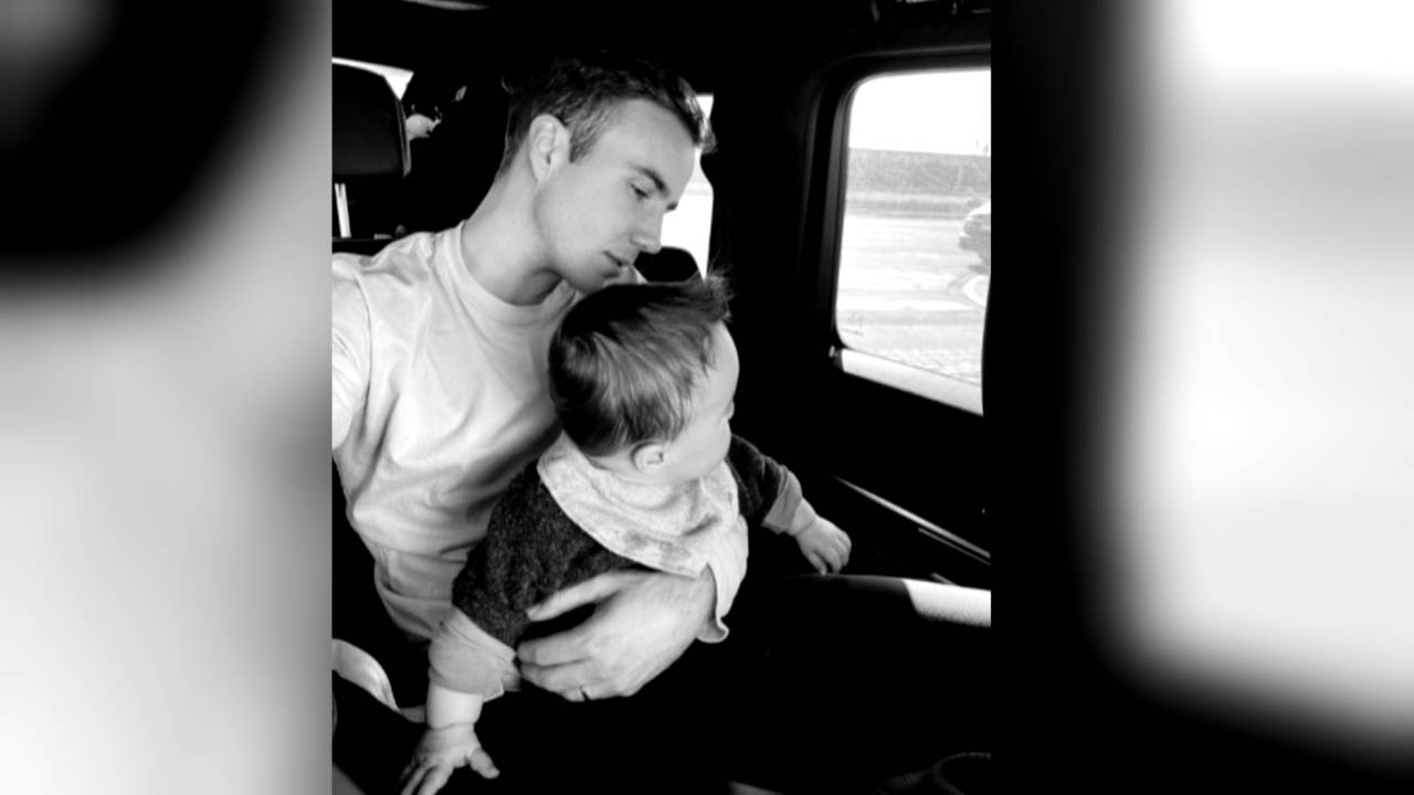 Mario Götze wurde in den Sozialen Medien für ein Bild mit seinem Sohn kritisiert
