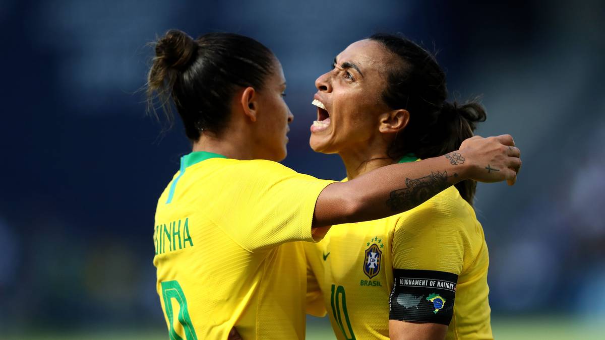 PLATZ 8 - BRASILIEN: In den letzten Jahren immer unter den Favoriten zu finden. Zum ganz großen Triumph reichte es aber nie, und auch in Frankreich sind bessere Teams dabei