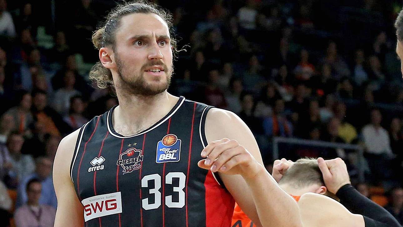 Völler wechselt nach Frankfurt