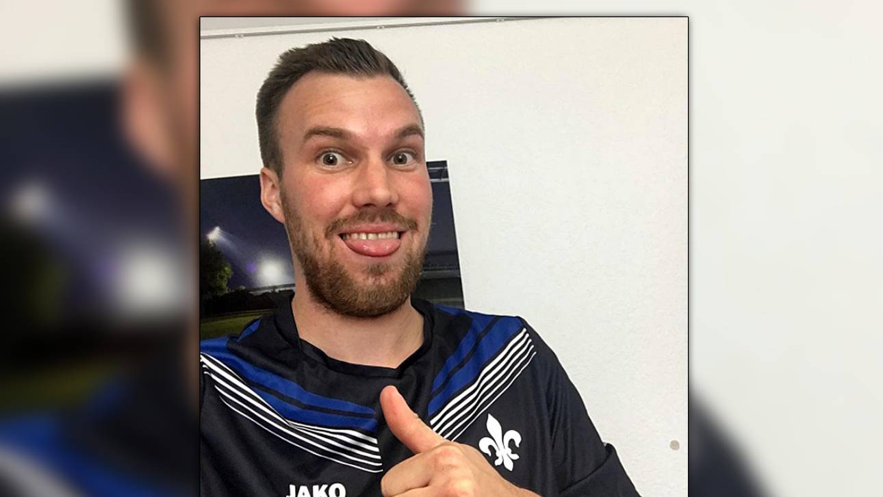 Großkreutz zeigt sich im 98-Trikot