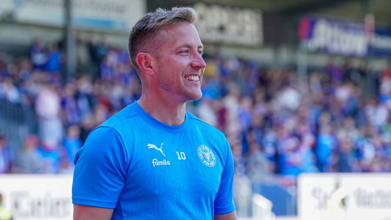 Lewis Holtby demonstriert sein Wissen bei einem Fußball-Quiz auf beeindruckende Weise