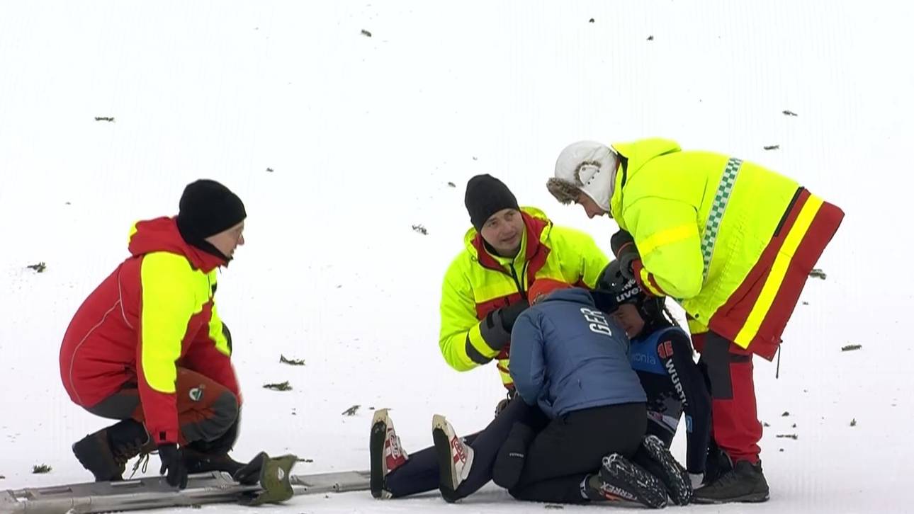 Sturz-Schock! Deutsche abtransportiert
