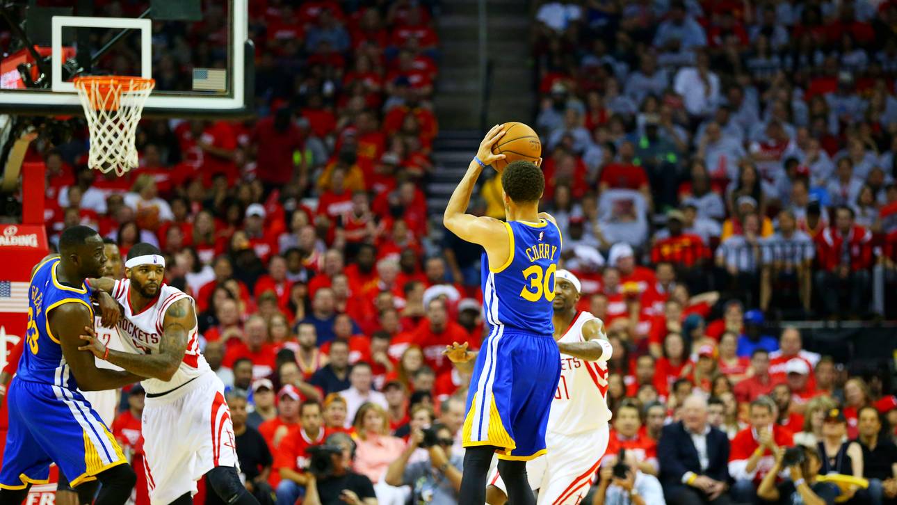 Curry ballert Warriors Richtung Finals