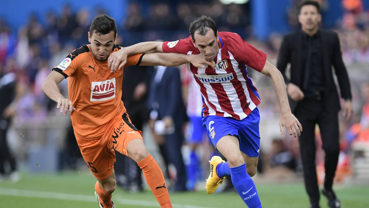 Godin fliegt bei Atletico-Sieg