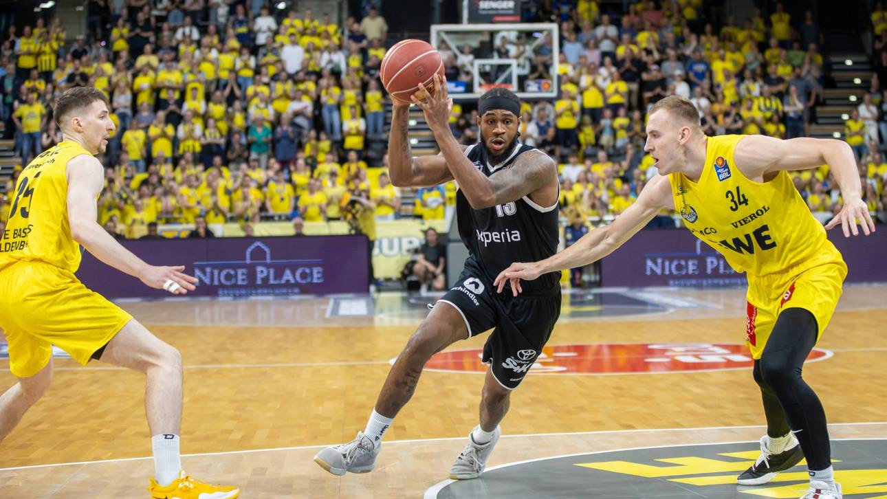 Hamburg gewinnt historisches Spiel