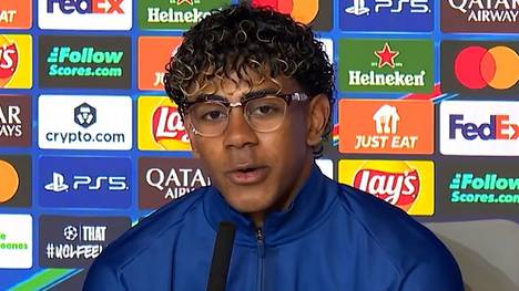 Lamine Yamal zeigt sich vor dem Rückspiel des Champions-League-Viertelfinals gegen Atlético Madrid höchst motiviert. Der Barca-Youngster scherzt über Trainer Diego Simeone und hofft, dass er ihn nicht doppeln lässt.